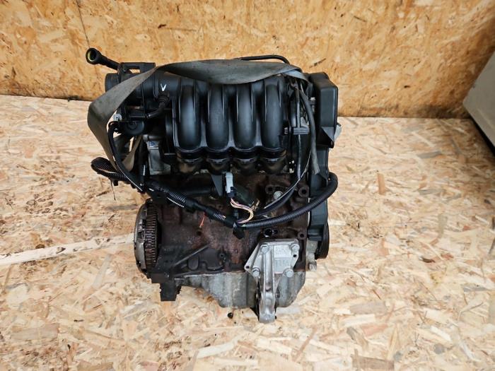 Motor van een Citroën C4 Berline (LC) 1.6 16V 2006