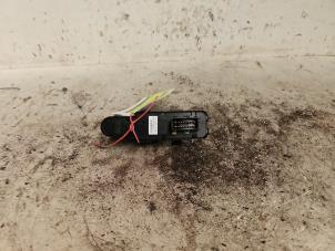 Gebrauchte Elektrisches Fenster Schalter Peugeot 207 SW (WE/WU) 1.4 16V Vti Preis € 30,00 Margenregelung angeboten von Autodemontage de Zaag