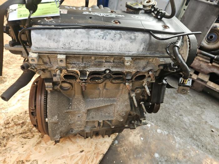 Moteur d'un Ford Focus 1 1.6 16V 2001