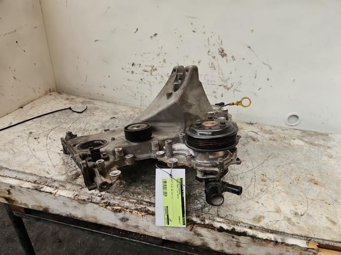Usagé Couvercle de distribution Ford Focus 3 1.0 Ti-VCT EcoBoost 12V 100 Prix € 50,00 Règlement à la marge proposé par Autodemontage de Zaag