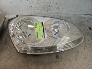 Used Headlight, right Volkswagen Golf V (1K1) 1.4 16V Price € 50,00 Margin scheme offered by Autodemontage de Zaag