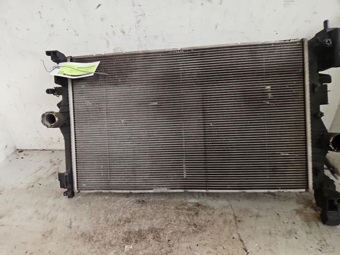 Gebrauchte Kühler Opel Corsa E 1.0 SIDI Turbo 12V Preis € 50,00 Margenregelung angeboten von Autodemontage de Zaag