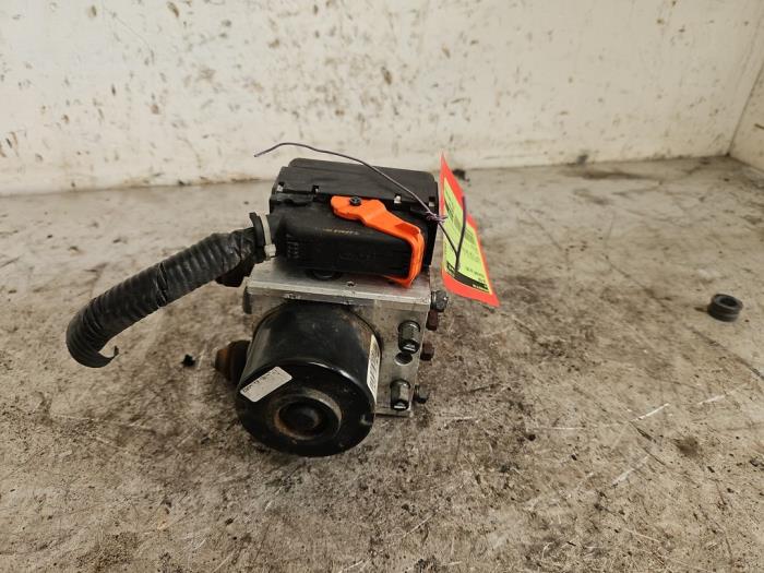 Usagé Pompe ABS Suzuki Swift (ZA/ZC/ZD1/2/3/9) 1.3 VVT 16V Prix € 200,00 Règlement à la marge proposé par Autodemontage de Zaag