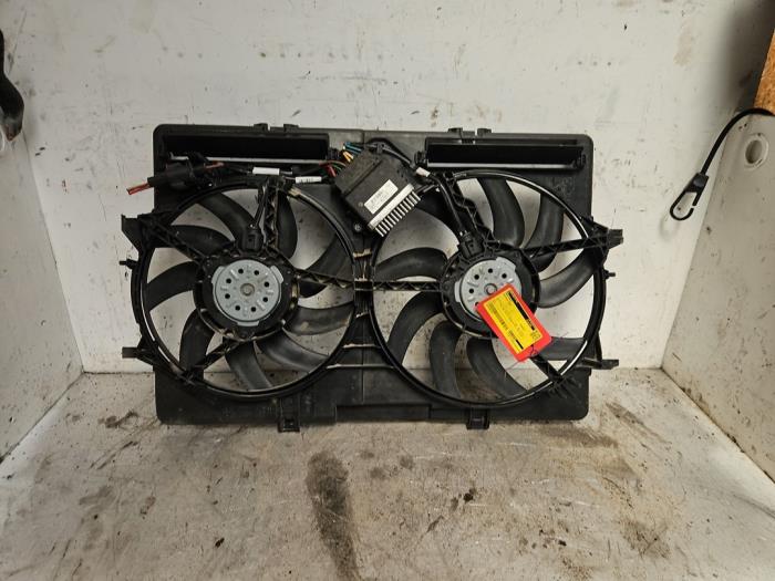 Gebrauchte Kühlerventilator Audi A6 Avant (C7) 2.0 TFSI 16V Preis € 150,00 Margenregelung angeboten von Autodemontage de Zaag