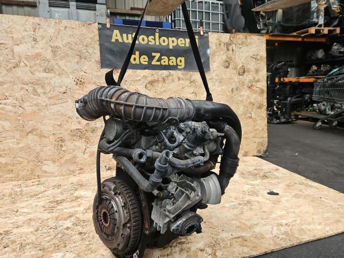 Used Engine Renault Twingo II (CN) 1.5 dCi 90 FAP Price € 250,00 Margin scheme offered by Autodemontage de Zaag