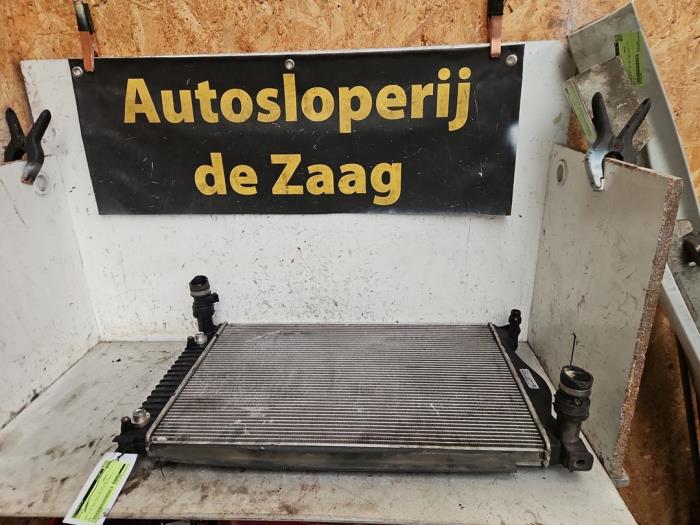 Used Radiator Audi A6 Avant (C6) 3.2 V6 24V FSI Quattro Price € 40,00 Margin scheme offered by Autodemontage de Zaag