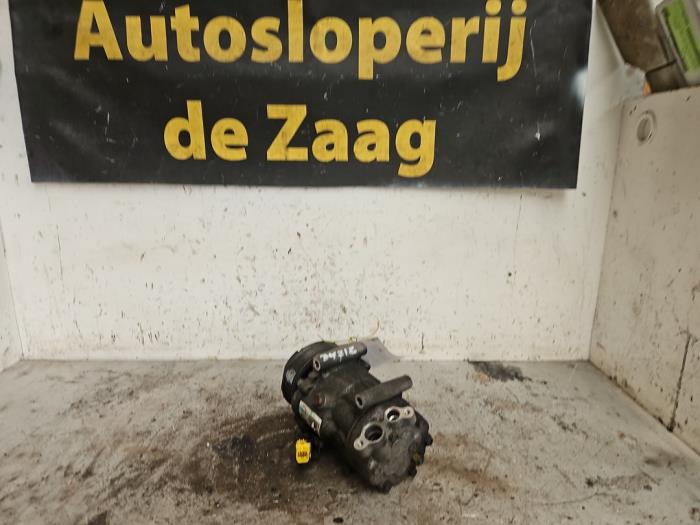 Usagé Compresseur de clim Mini Countryman (R60) 1.6 16V Cooper Prix € 100,00 Règlement à la marge proposé par Autodemontage de Zaag