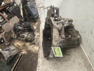 Getriebe van een MINI Mini (R50/53) 1.6 16V Cooper 2004