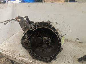 Getriebe van een MINI Mini (R50/53) 1.6 16V Cooper 2004