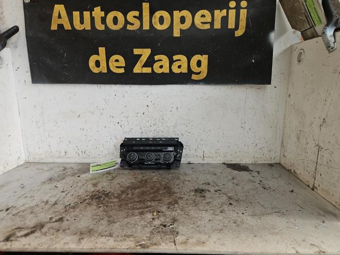 Begagnade Klimatpanel Volkswagen T-Roc I 1.5 TSI Evo BMT 16V Pris € 70,00 Marginaltabell erbjuds av Autodemontage de Zaag