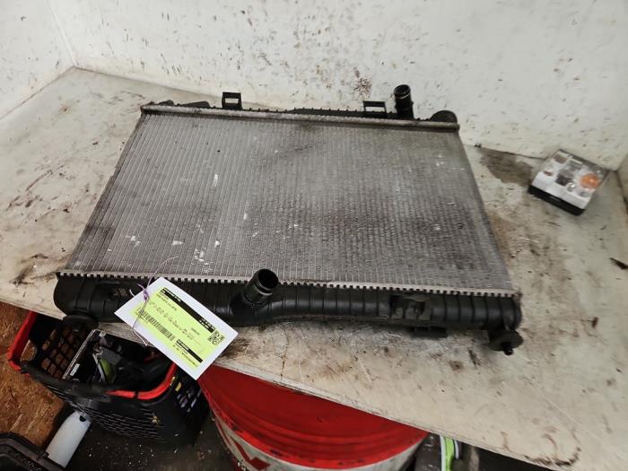 Usagé Radiateur Ford Fiesta 6 (JA8) 1.5 TDCi Prix € 60,00 Règlement à la marge proposé par Autodemontage de Zaag