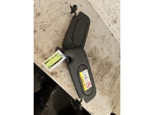 Usagé Pare-soleil Mini Mini (F56) 1.5 12V Cooper Prix € 20,00 Règlement à la marge proposé par Autodemontage de Zaag