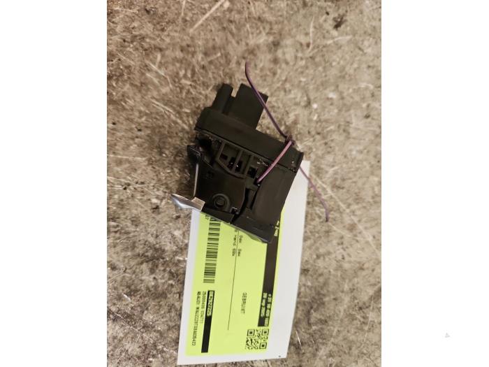 Gebrauchte Handbremse Schalter Audi A5 (8T3) 1.8 TFSI 16V Preis € 10,00 Margenregelung angeboten von Autodemontage de Zaag