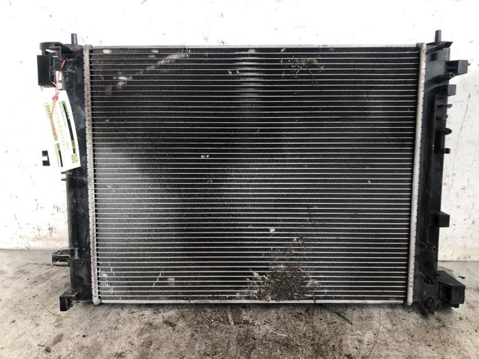 Usagé Radiateur Renault Captur II (RJB) 1.0 TCe 12V Prix € 50,00 Règlement à la marge proposé par Autodemontage de Zaag