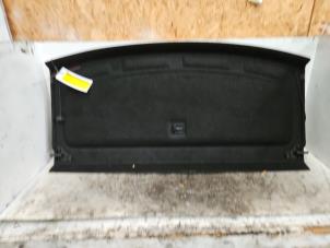 Begagnade Hatthylla Volkswagen Golf V (1K1) 2.0 FSI 16V Pris € 40,00 Marginaltabell erbjuds av Autodemontage de Zaag