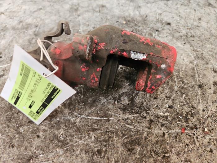 Gebrauchte Bremszange rechts hinten Peugeot 208 I (CA/CC/CK/CL) 1.6 16V GTI Preis € 35,00 Margenregelung angeboten von Autodemontage de Zaag