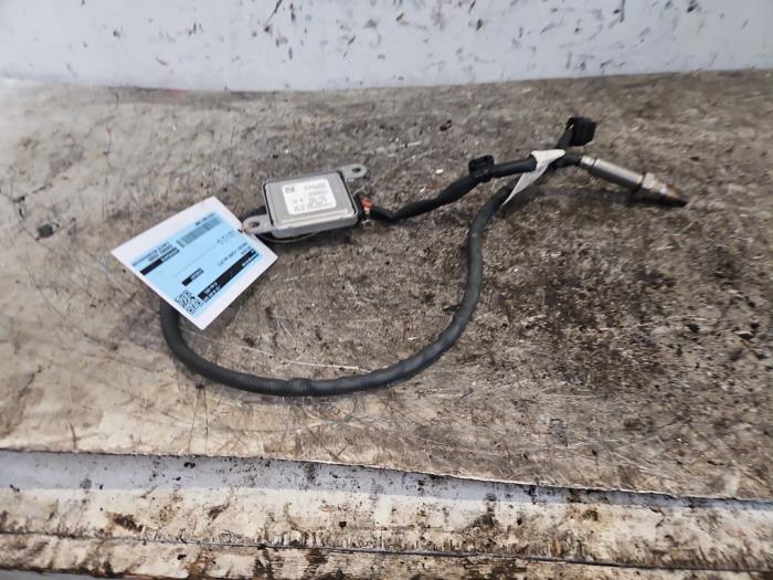 Gebrauchte Nox Sensor Mercedes C (W205) C-200 2.0 CGI 16V Preis € 200,00 Margenregelung angeboten von Autodemontage de Zaag