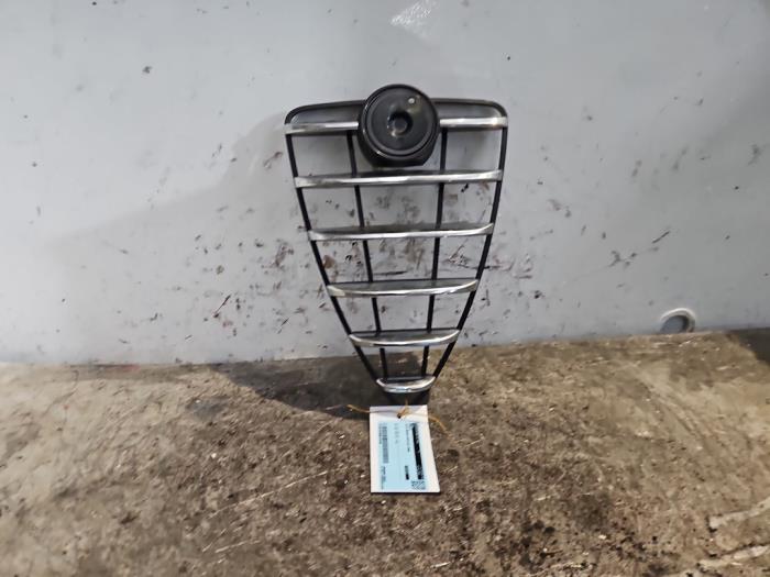 Używane Grill Alfa Romeo MiTo (955) 1.6 JTDm 16V Cena € 100,00 Procedura marży oferowane przez Autodemontage de Zaag