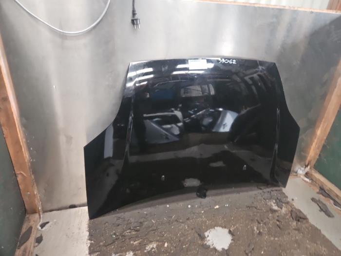 Capot d'un Ford Fiesta 5 (JD/JH) 1.3 2006