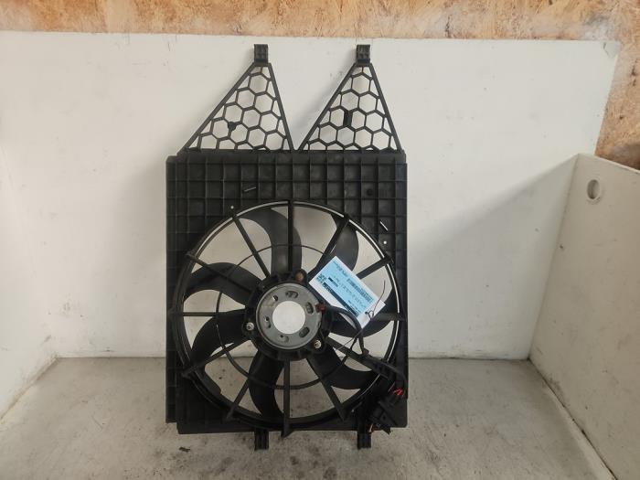 Gebrauchte Kühlerventilator Seat Ibiza IV (6J5) 1.2 12V Preis € 25,00 Margenregelung angeboten von Autodemontage de Zaag