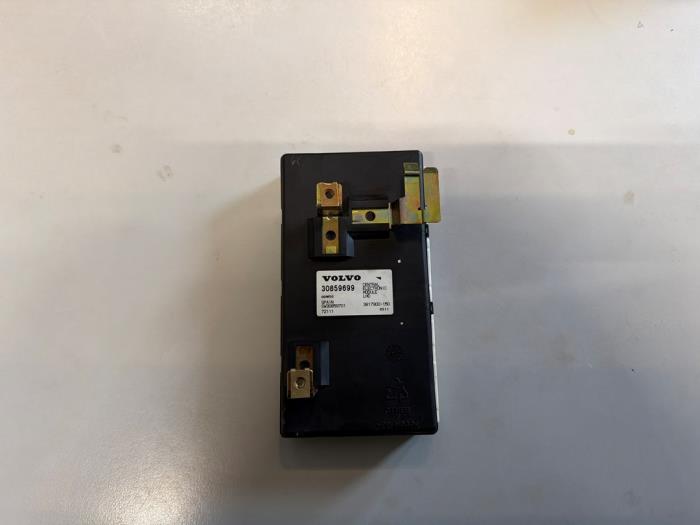Used Body control computer Volvo S40 (VS) 1.8 16V Price € 50,00 Margin scheme offered by Autodemontage de Zaag