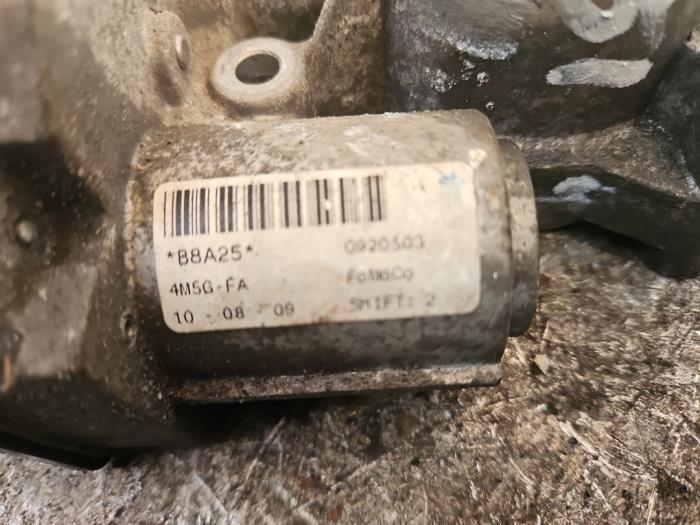 Drosselklappengehäuse van een Ford Mondeo IV Wagon 2.0 16V 2010