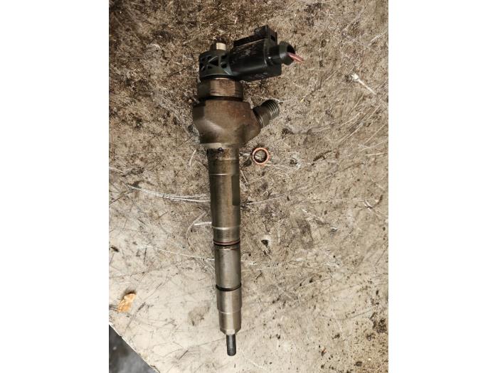 Usagé Injecteurs Volkswagen Golf VII (AUA) 2.0 TDI 16V Prix € 150,00 Règlement à la marge proposé par Autodemontage de Zaag