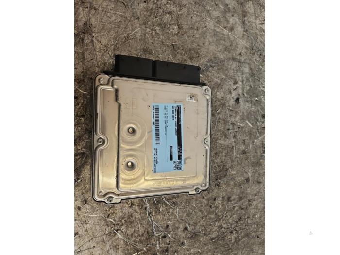 Used Engine management computer Volkswagen Golf VII (AUA) 2.0 TDI 16V Price € 34,99 Margin scheme offered by Autodemontage de Zaag
