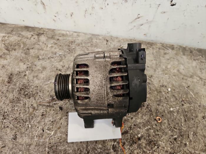 Gebrauchte Dynamo Opel Crossland (X) 1.2 12V Preis € 45,00 Margenregelung angeboten von Autodemontage de Zaag