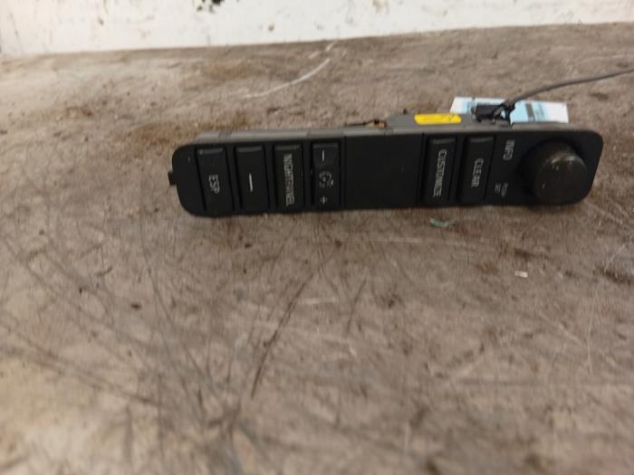 Usados Interruptor ESP Saab 9-3 II Sport Sedan (YS3F) 1.8t 16V Precio € 20,00 Norma de margen ofrecido por Autodemontage de Zaag