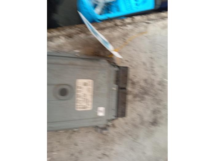 Used Engine management computer Mercedes A (W176) 1.6 A-180 16V Price € 149,99 Margin scheme offered by Autodemontage de Zaag