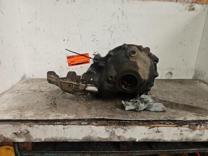 Begagnade Främre differential Landrover Range Rover III (LM) 3.6 TDV8 32V Pris € 299,99 Marginaltabell erbjuds av Autodemontage de Zaag