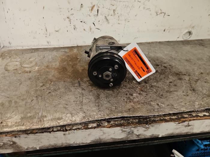 Usagé Pompe clim Alfa Romeo MiTo (955) 0.9 TwinAir Prix € 29,99 Règlement à la marge proposé par Autodemontage de Zaag