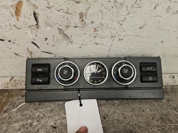 Używane Panel climatronic Landrover Range Rover III (LM) 3.6 TDV8 32V Cena € 49,99 Procedura marży oferowane przez Autodemontage de Zaag
