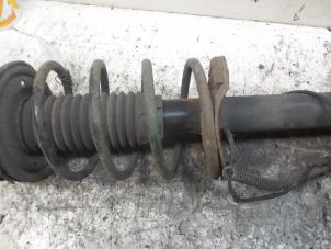 Used Front shock absorber rod, left Peugeot 205 II (20A/C) 1.4 Price € 30,00 Margin scheme offered by Autodemontage de Zaag