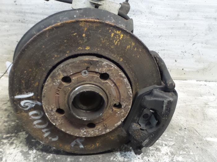 Gebrauchte Bremszange rechts vorne Volkswagen Polo IV (9N1/2/3) 1.4 TDI 75 Preis € 15,00 Margenregelung angeboten von Autodemontage de Zaag