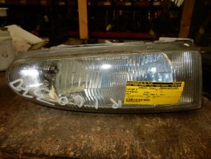 Used Headlight, right Mitsubishi Colt (CA/CC) 1.3 i GL,EL 12V Price on request offered by Autodemontage de Zaag