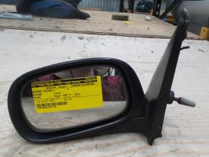 Used Wing mirror, left Nissan Micra (K11) 1.0 L,LX 16V Price € 15,00 Margin scheme offered by Autodemontage de Zaag