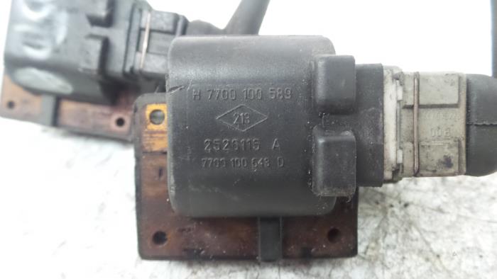 Ignition system (complete) from a Renault Megane Scénic (JA) 2.0 RT 1998