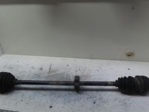 Used Front drive shaft, right Opel Astra G (F08/48) 1.6 16V Price € 25,00 Margin scheme offered by Autodemontage de Zaag
