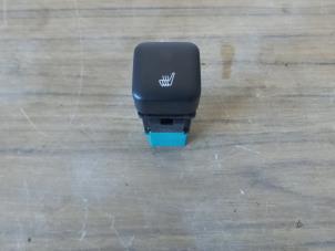 Used Seat heating switch Peugeot 206 Price on request offered by Autodemontage de Zaag
