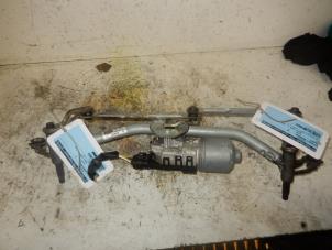 Used Wiper mechanism Peugeot 207 Price on request offered by Autodemontage de Zaag
