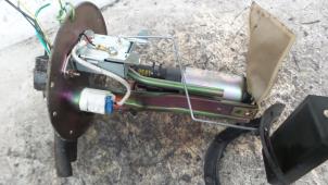 Usados Bomba de gasolina Mazda Demio (DW) 1.3 16V Precio de solicitud ofrecido por Autodemontage de Zaag