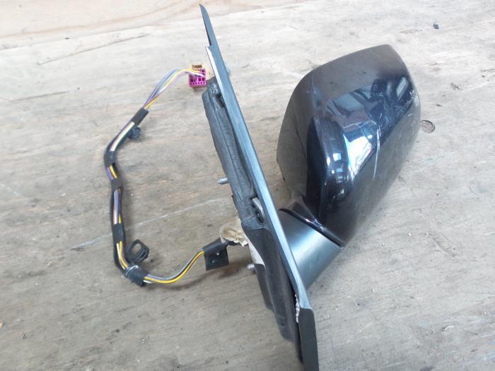 Wing mirror, left from a Volkswagen Polo IV (9N1/2/3) 1.2 2008