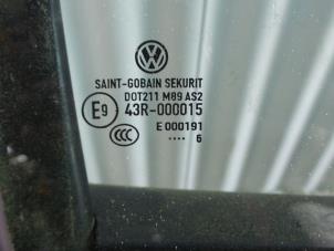 Usagé Vitre portière 4portes arrière droite Volkswagen Polo Prix € 75,00 Règlement à la marge proposé par Autodemontage de Zaag