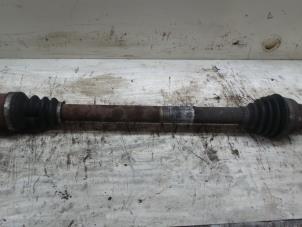 Used Front drive shaft, right Peugeot 207 CC (WB) 1.6 16V Price € 45,00 Margin scheme offered by Autodemontage de Zaag