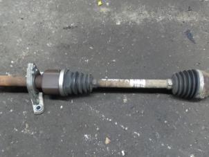 Used Front drive shaft, right Renault Megane II (BM/CM) 1.6 16V Price on request offered by Autodemontage de Zaag