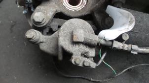 Used Front brake calliper, left Mercedes Vito (638.1/2) 2.2 CDI 110 16V Price € 15,00 Margin scheme offered by Autodemontage de Zaag