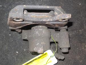 Used Front brake calliper, left Fiat Punto I (176) 55 1.1 Price € 15,00 Margin scheme offered by Autodemontage de Zaag