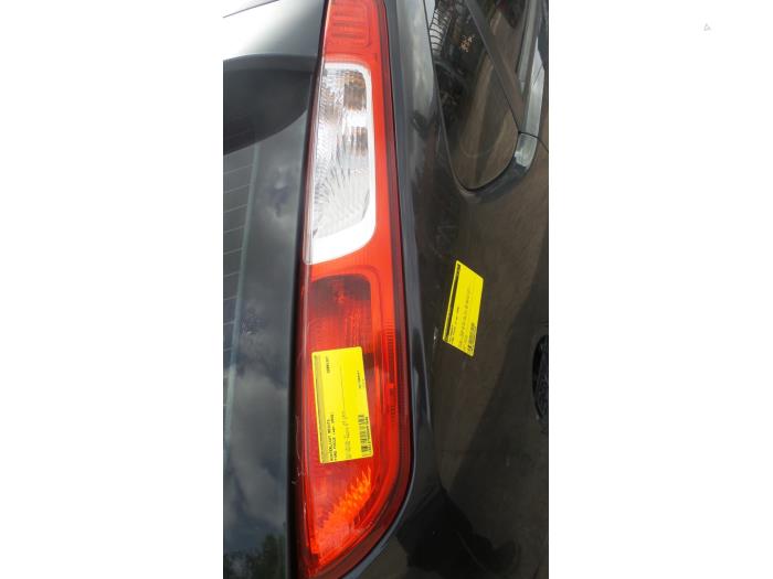 Rücklicht rechts van een Ford Focus 2 1.6 Ti-VCT 16V 2006